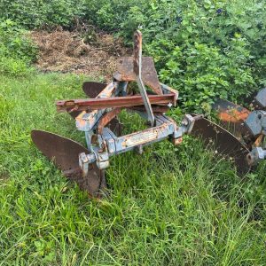 3 Furrow mouldboard ploughs
