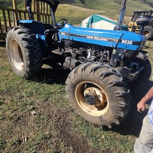 New holland 8030 6 cylinder 4x4 tractor