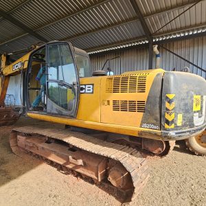 20 ton jcb js 200 sc excavator