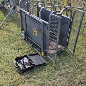 Tal tec portable sheep scale with digital display