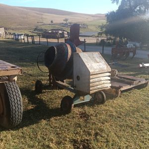 Cement mixer with honda motor