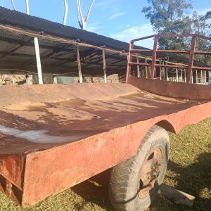 Flatdeck farm trailer
