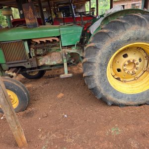 John deere 2130 tractor