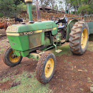 John deere 2130 tractor