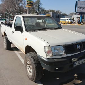 2007 Nissan 2.4 petrol 4x4