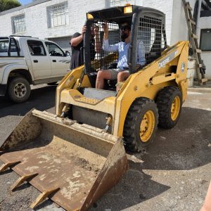 2015 John deere 318 skidsteer