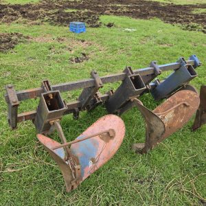 3 Furrow ridger